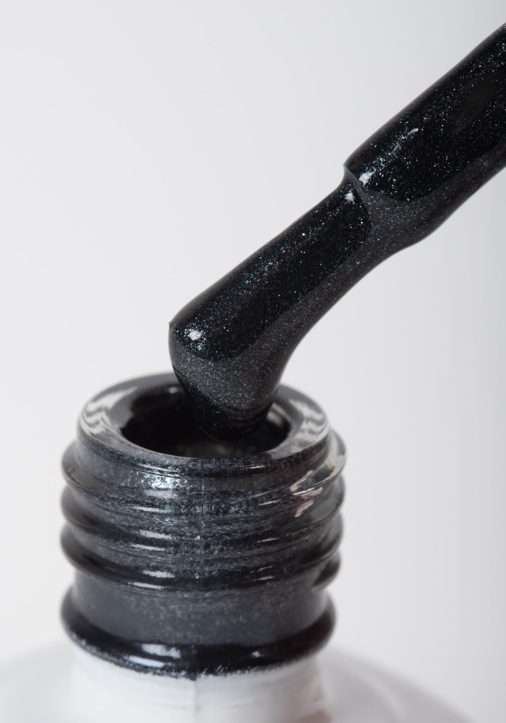 Esmalte semipermanente glitter oscuro 14 ml - F015