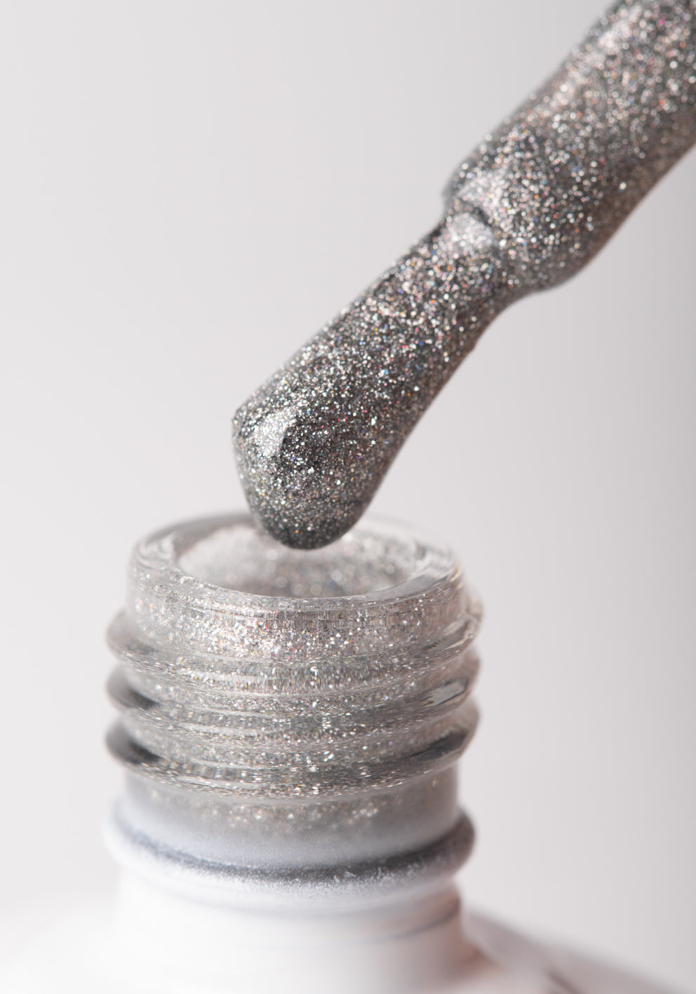 Esmalte semipermanente glitter gris 14 ml – HIP01