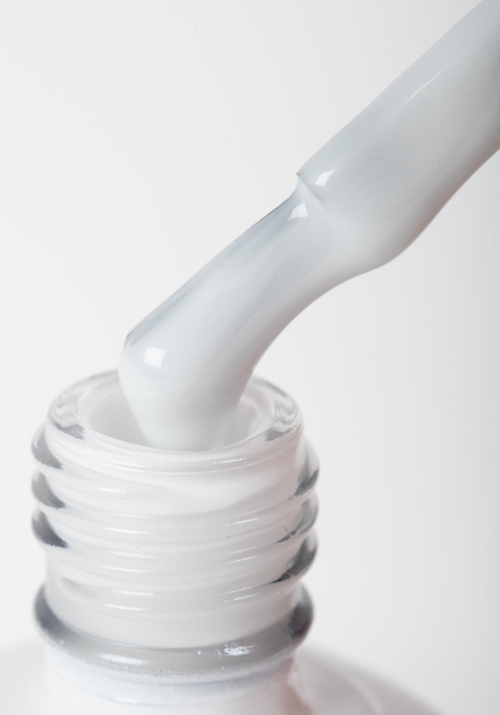 Esmalte semipermanente luminiscente blanco 14 ml - GG01