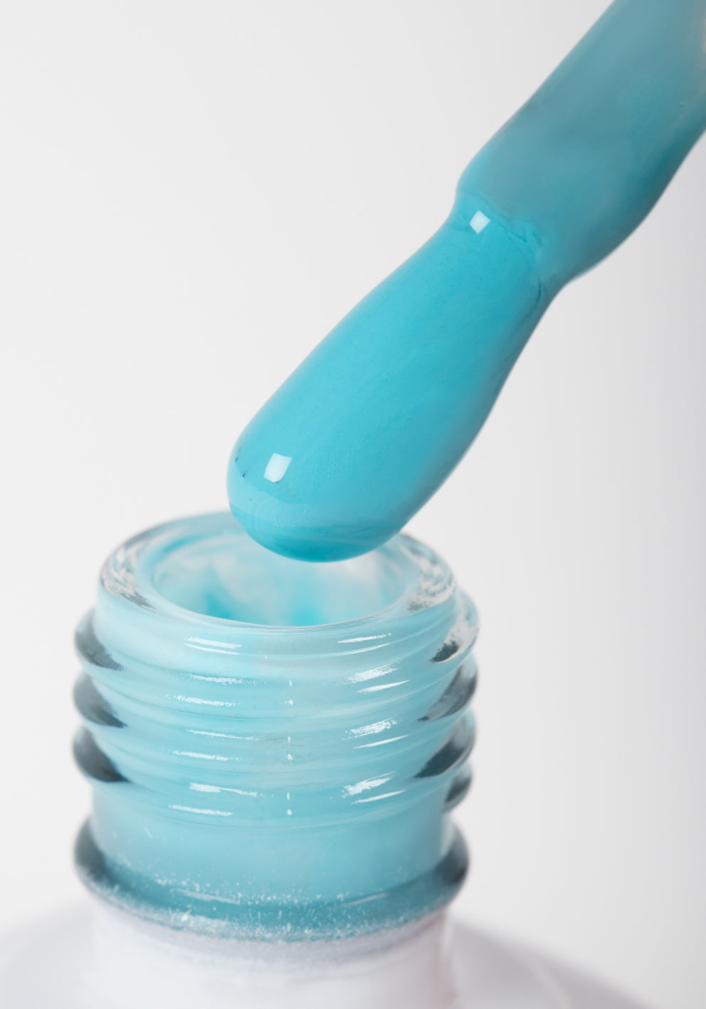 Esmalte semipermanente luminiscente turquesa 14 ml - GG14