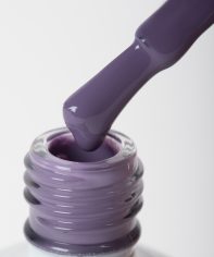 Gel Polish L009. Esmalte semipermanente púrpura